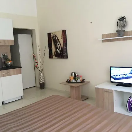 Aparthotel Sea Breeze 2*