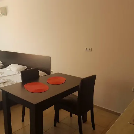 Aparthotel Sea Breeze Pomorie