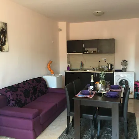 Aparthotel Sea Breeze Pomorie